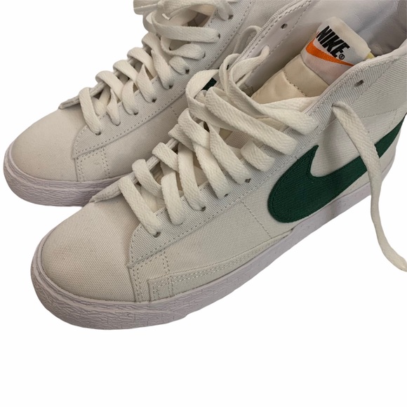 Women’s Nike Blazer Mid ‘77 Canvas Sneakers - Picture 4 of 6
